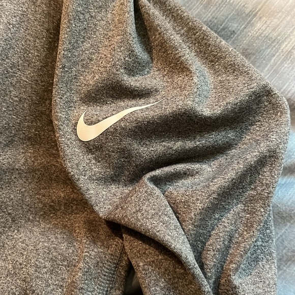 Nike Pro fleece lined top- L - Picture 2 of 8